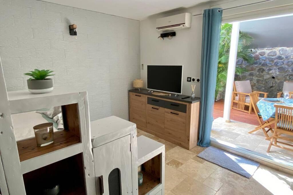 L'Instant Evasion, Studio Avec Terrasse, Piscine ! Saint-Gilles-les-Bains Exterior foto